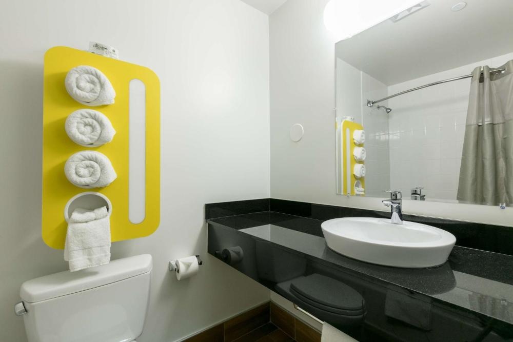 Feather Factory Hotel