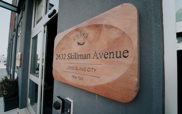 Feather Factory Hotel image 6